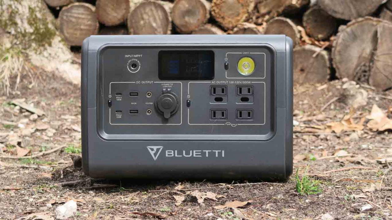 BLUETTI EB70S Portable Power Station Review